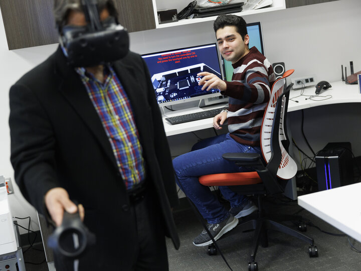 Shariff wearing vr headset